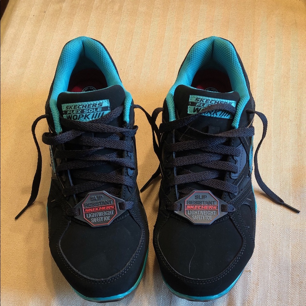 Skechers size 8 women’s safety shoes- never worn
